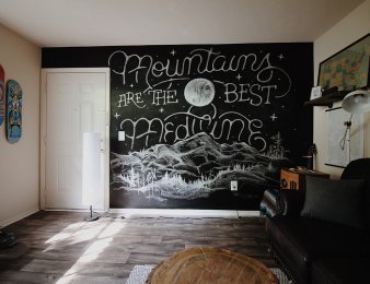 Wnętrze mieszkania - sposoby na ściany